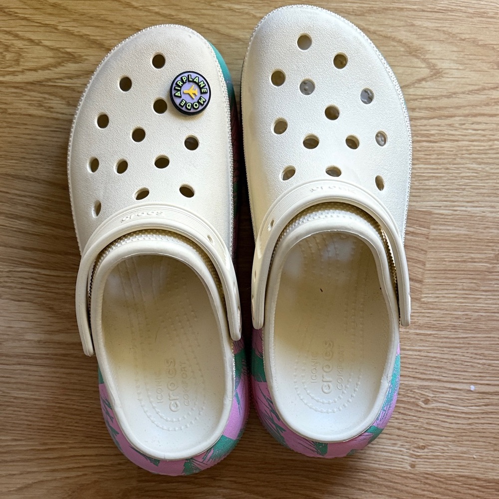 CROCS  Water Shoes - Cream and Pink